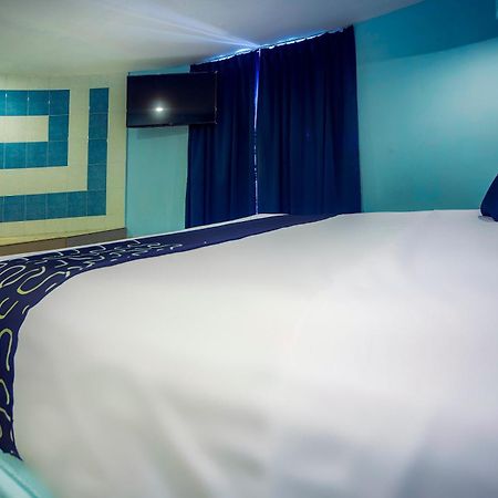 Capital O Hotel Diro, Monterrey Eksteriør billede