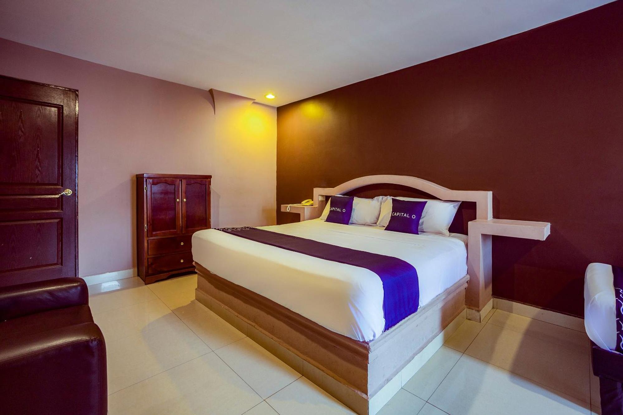 Capital O Hotel Diro, Monterrey Eksteriør billede