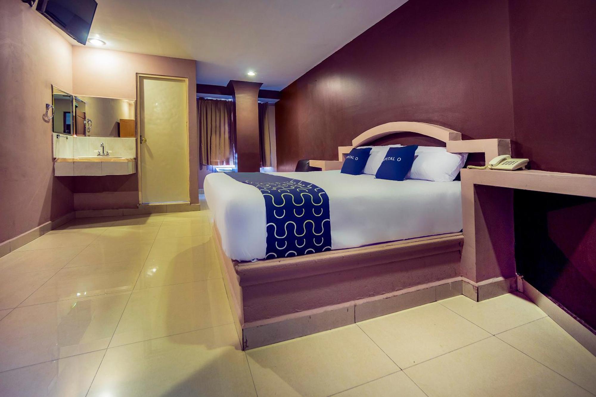 Capital O Hotel Diro, Monterrey Eksteriør billede