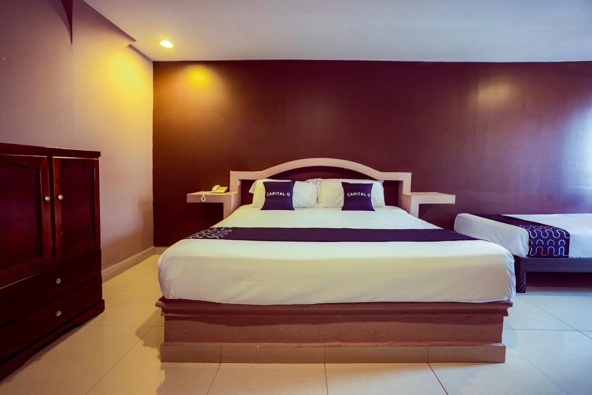 Capital O Hotel Diro, Monterrey Eksteriør billede